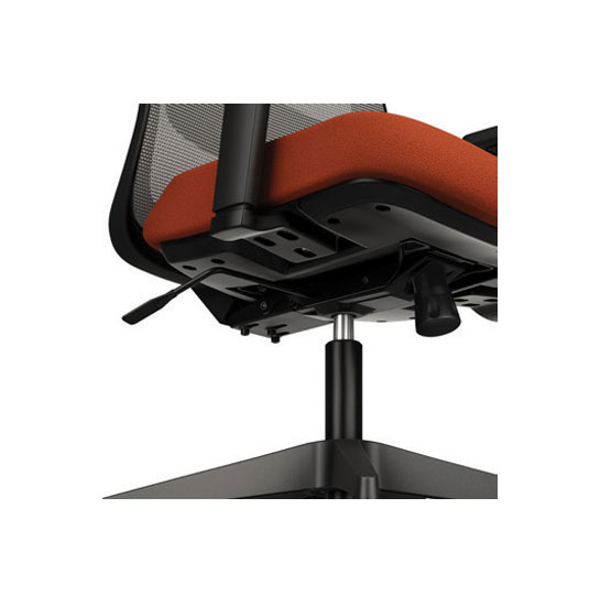 Fluence task chair with stretcher